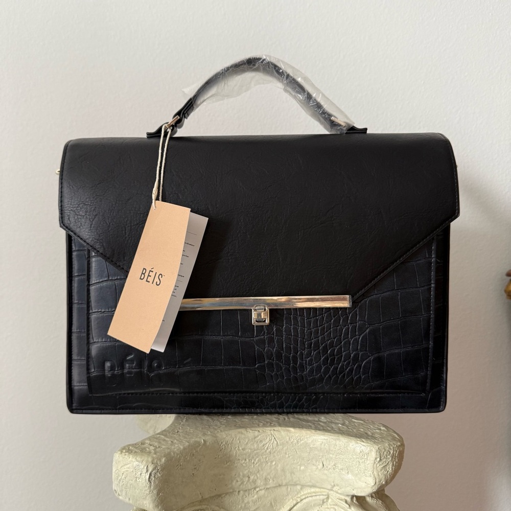 NWT BEIS The Messenger Croc Bag (discontinued)